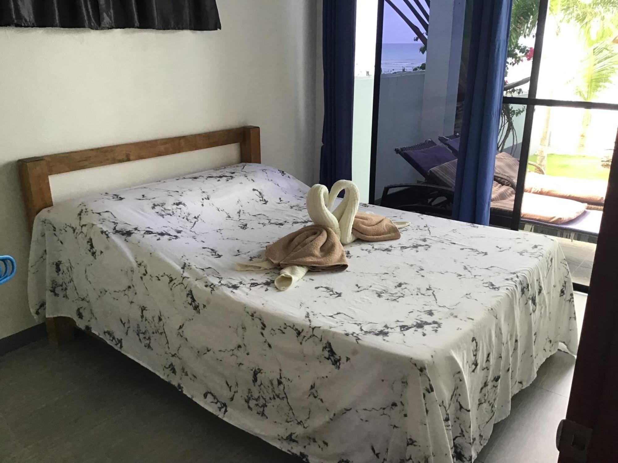 Dimiao Bamboobeachvilla1 Ac New Oceanfront Pool Sunsetview Garden Kitchen Satellite Starlink Wi-Fi מראה חיצוני תמונה